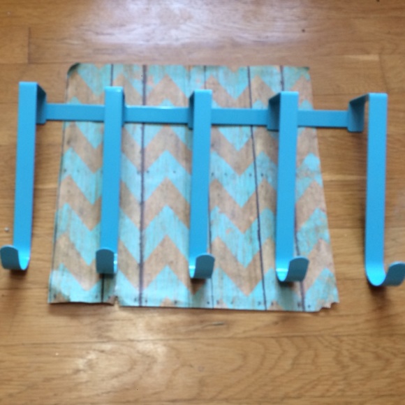 Over the door hangar