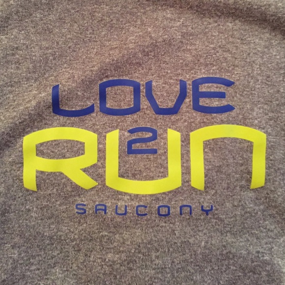 Sold in Bundle/ Saucony Running Shirt - Picture 3 of 4