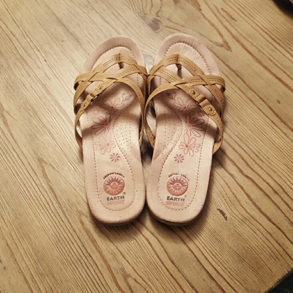 Super comfy strapy sandals