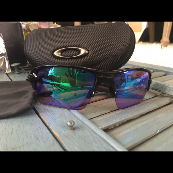 SOLD SOLD SOLD Oakley Flak 2.0XL Prizm - Picture 2 of 4