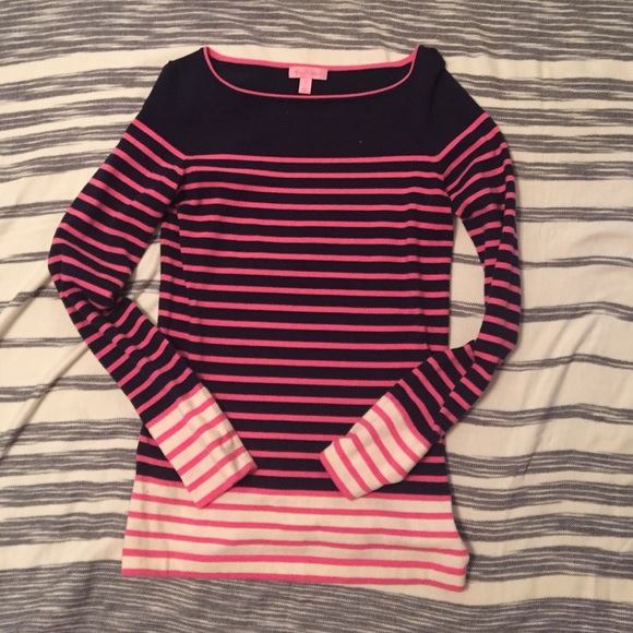Navy white and pink lilly Pulitzer sweater