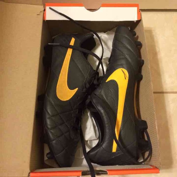 Men's Nike Tiempo cleats