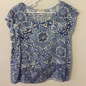 ReneeC medium Blue Medallion top Stitchfix