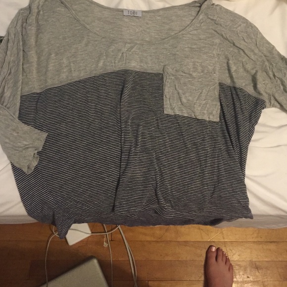 Mid sleeve comfy tee