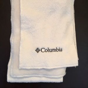 Columbia fleece scarf
