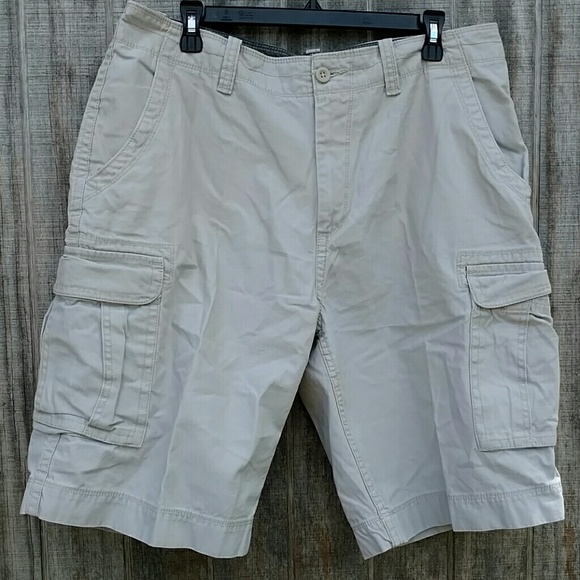 Arizona khaki cargo shorts