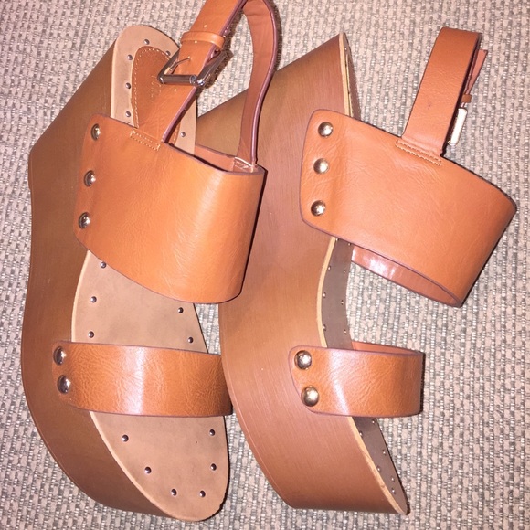 Wedge sandals