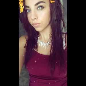 Meet your Posher, Thaia