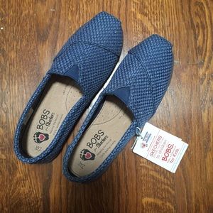 Bobs size 7 slip on flats similar to Toms
