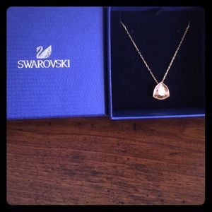 Swarovski gold necklace