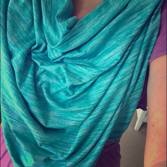 Apana versatile scarf