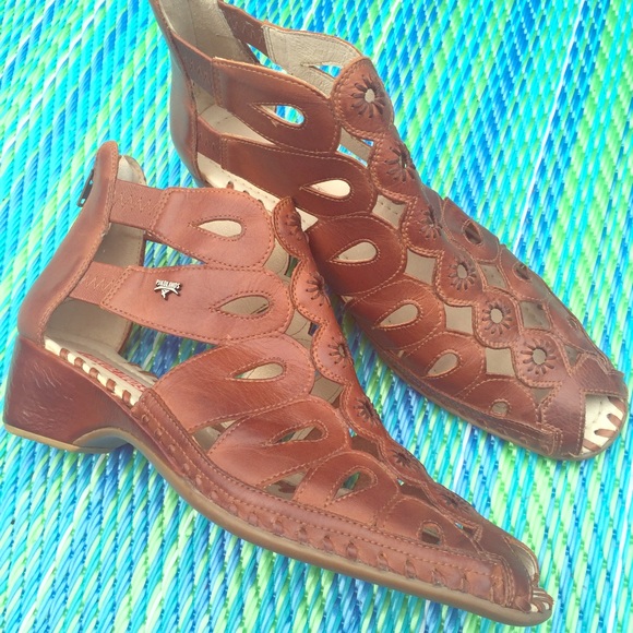 Pikolinos Sandals