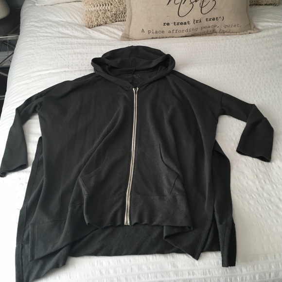 Free people oversized tunic sweatshirt with hood.