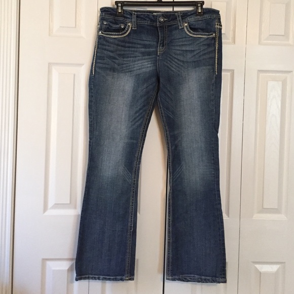 Day trip (Lyra Bootcut) from Buckle