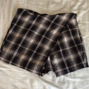 Brandy Melville Melanie skort