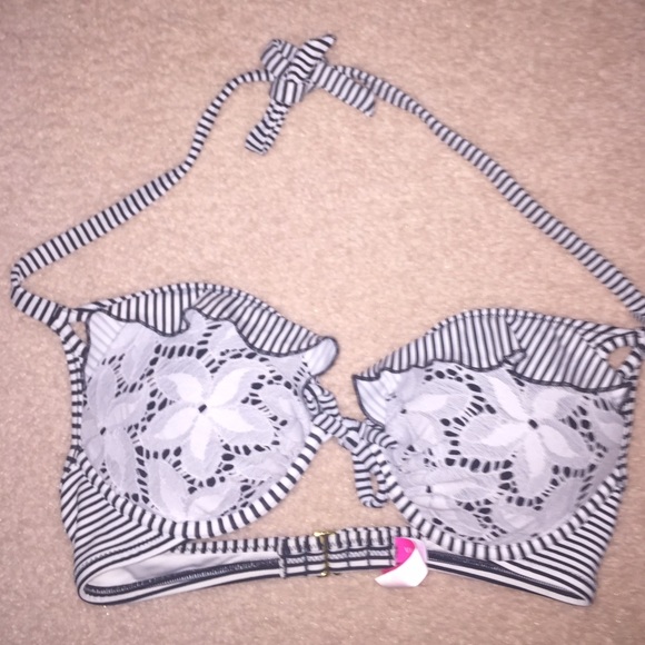 Victoria's Secret "Bombshell" bikini top - Picture 4 of 4