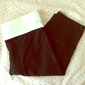 Victoria's Secret Capri pants