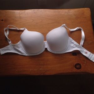 Victoria secret bra 32dd
