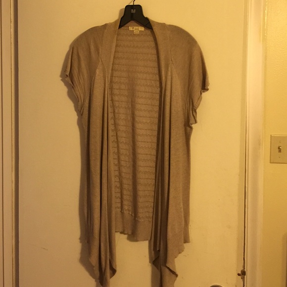 Lightweight open front short sleeve sweater