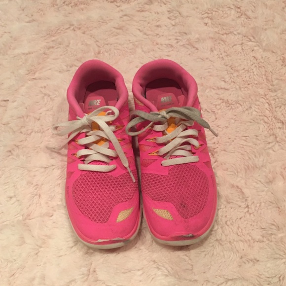 Nike free 5.0 running shoes