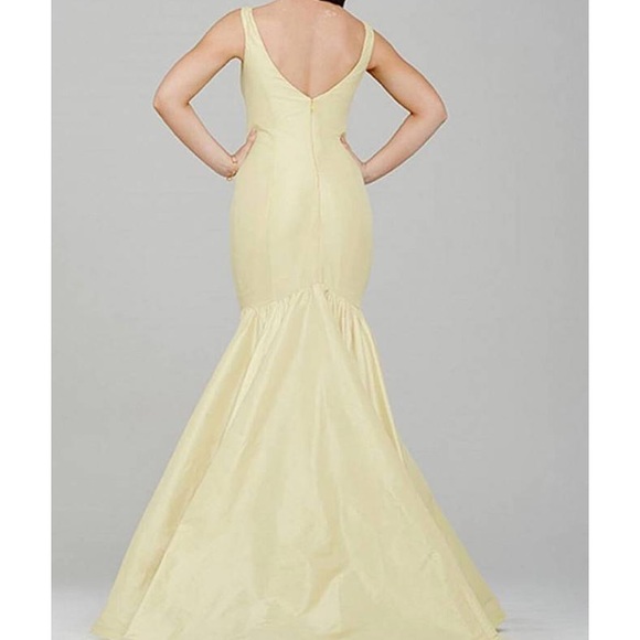 Jovani Style 32515 only used once 
Long white gown - Picture 4 of 6