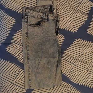 Acid wash jeans