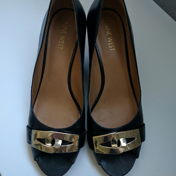 Leather Nine West wedges