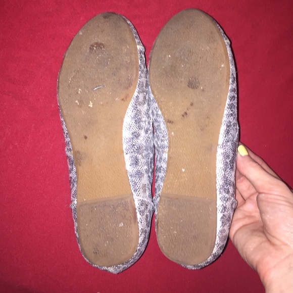 Flats - Picture 2 of 2