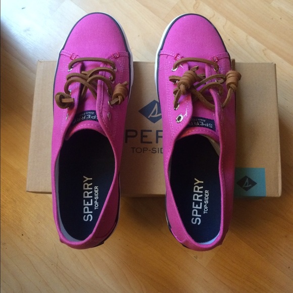 Sperry Shoes - NWT Sperry  Seacoast canvas shoes