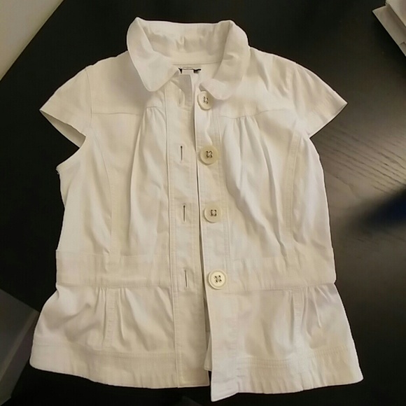 White Sleeveless Jean Jacket
