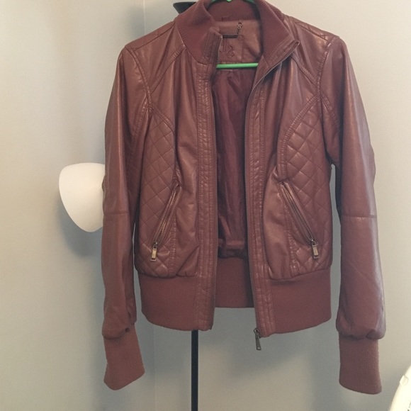 Jackets & Blazers - Nice brown leather jacket!