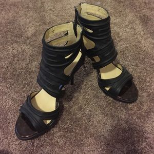 👠 FLASH SALE: GX heels ✅