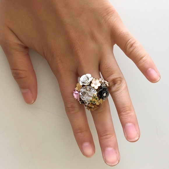 Juicy Couture Stone and Flower Cluster Ring