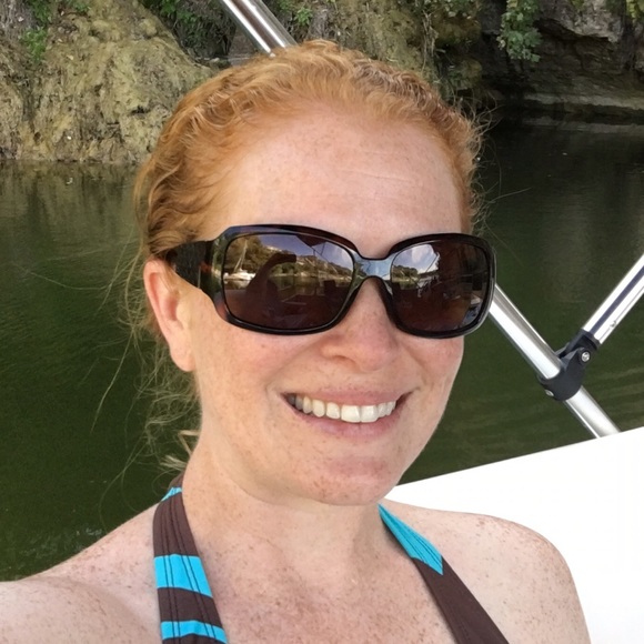 Meet your Posher, Anna - Picture 4 of 4