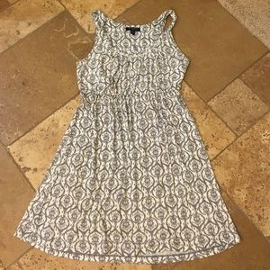 BANANA REPUBLIC GRAY+WHITE PATTERN CASUAL DRESS