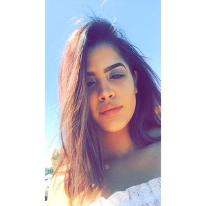 Meet your Posher, Erin