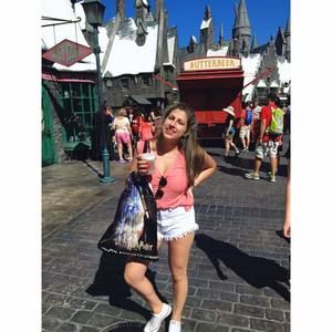 Meet your Posher, Melanie