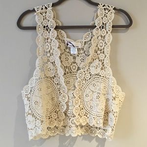 Crochet Flowy Vest