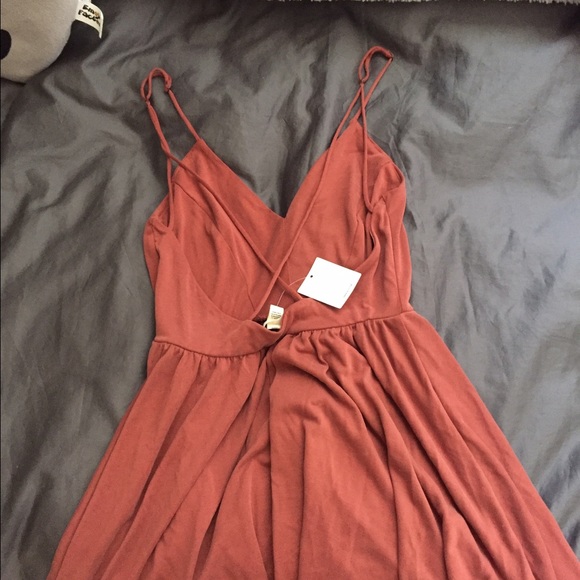 urban outfitters terra cott romper - Picture 2 of 4