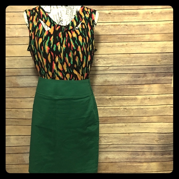 Green pencil skirt