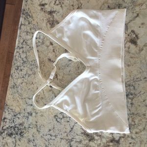 Lululemon bra size 6