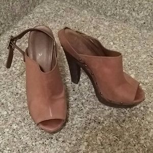 Aldo Leather Clogs w/ wooden heel