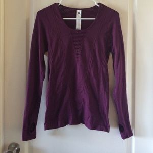 Fabletics small yoga long sleeve shirt