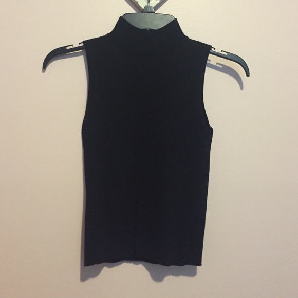 Black cropped top tank top turtleneck