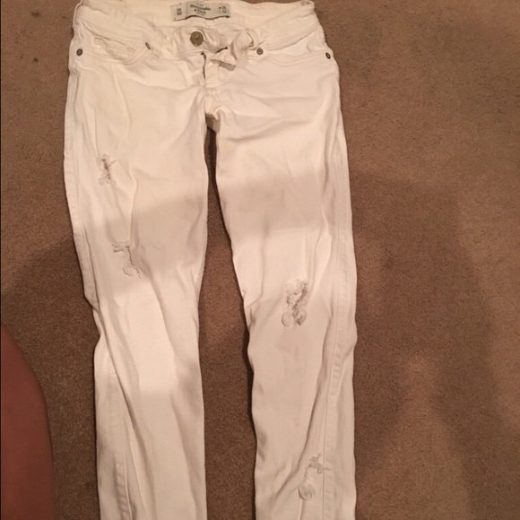 brand-new white Hollister denim jeans size 0