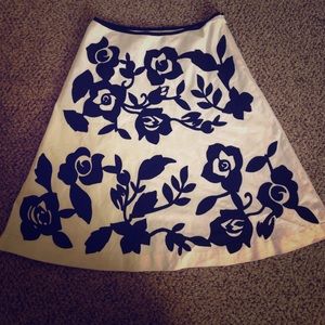 White House Black Market size 0 skirt