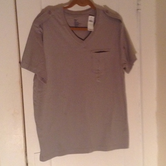 Gap man's shirt