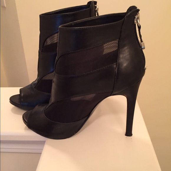 Guess Black Sz 8 Heels