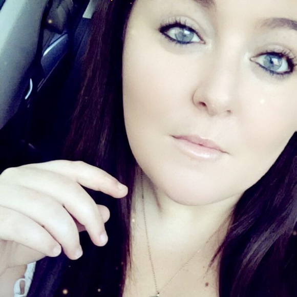 Meet your Posher, Kayla - Picture 1 of 1