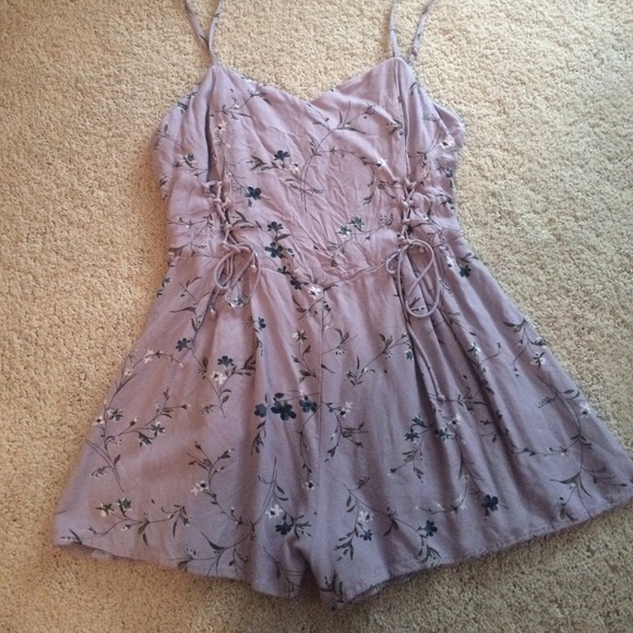 Urban outfitters Lavender romper - Picture 1 of 1
